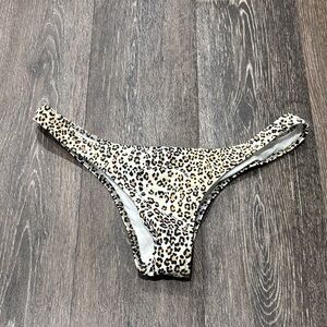 Victoria Secret Cheeky Leopard Print Bikini Bottom XS